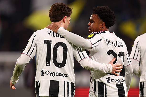Yuventus o'z futbolchisi bilan shartnomani uzaytirish ustida ishlamoqda