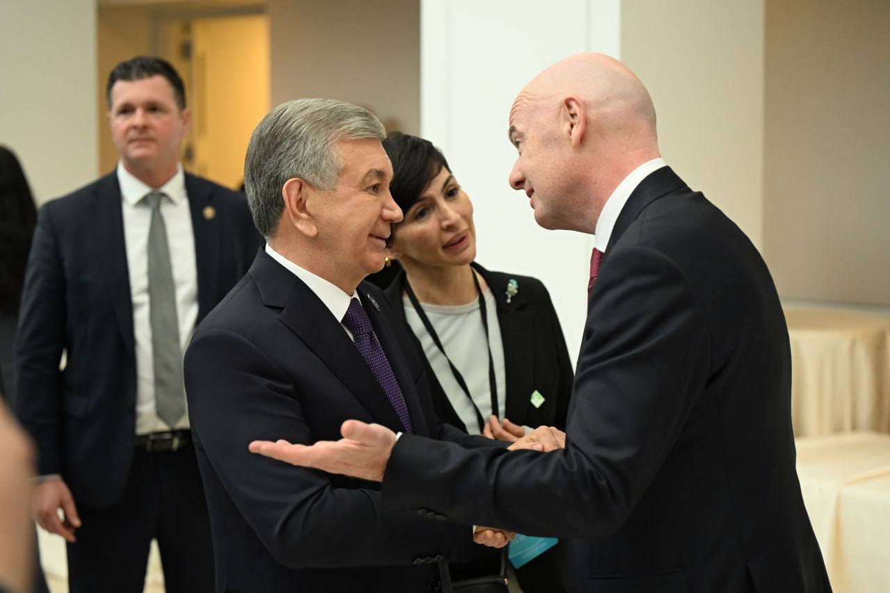 Prezident Shavkat Mirziyoyev FIFA prezidenti Janni Infantino bilan uchrashdi