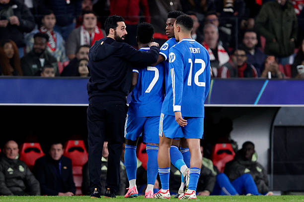 Arbeloa boshchiligidagi "Real" barcha o'yinlarda gol urmoqda