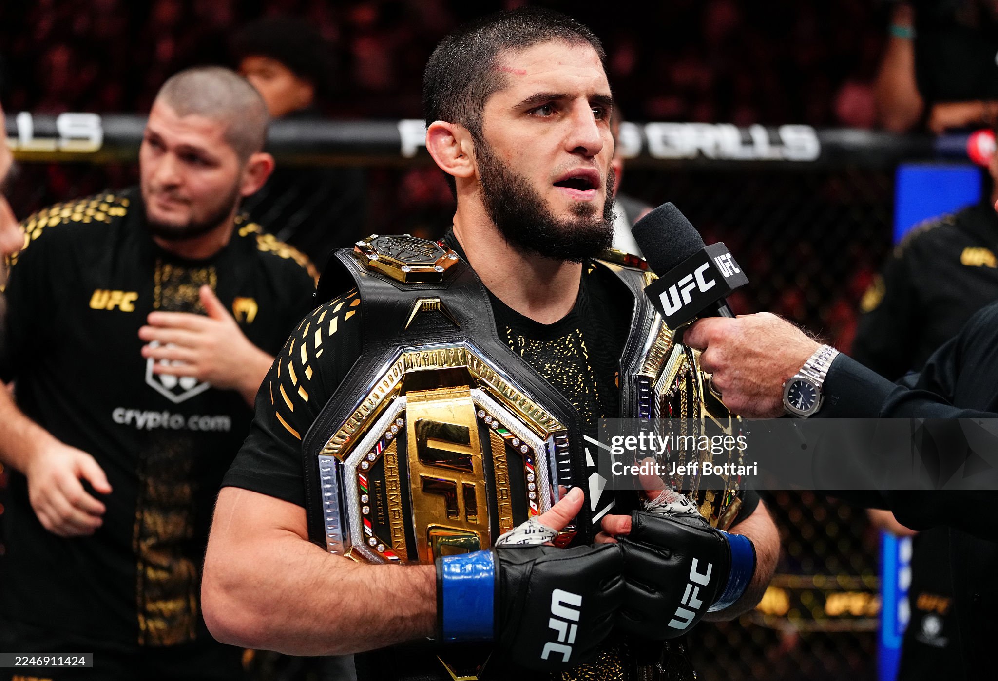 Islom Mahachev: "MMA jangchilari va haqiqiy musulmonlar uchun o'rnak bo'lishga harakat qilaman"