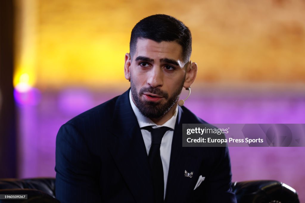 Ilya Topuriya UFC tarixidagi eng yaxshi 5 jangchi haqida fikr bildirdi