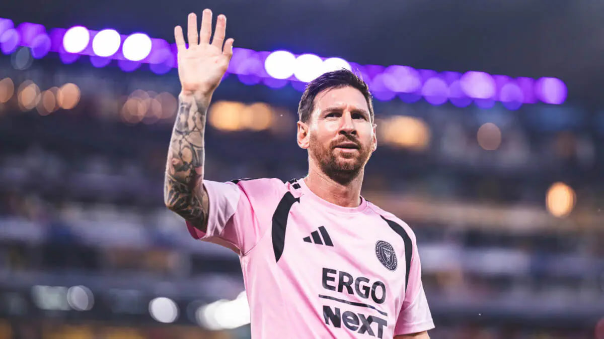 Messi xalqdan uzr so'radi