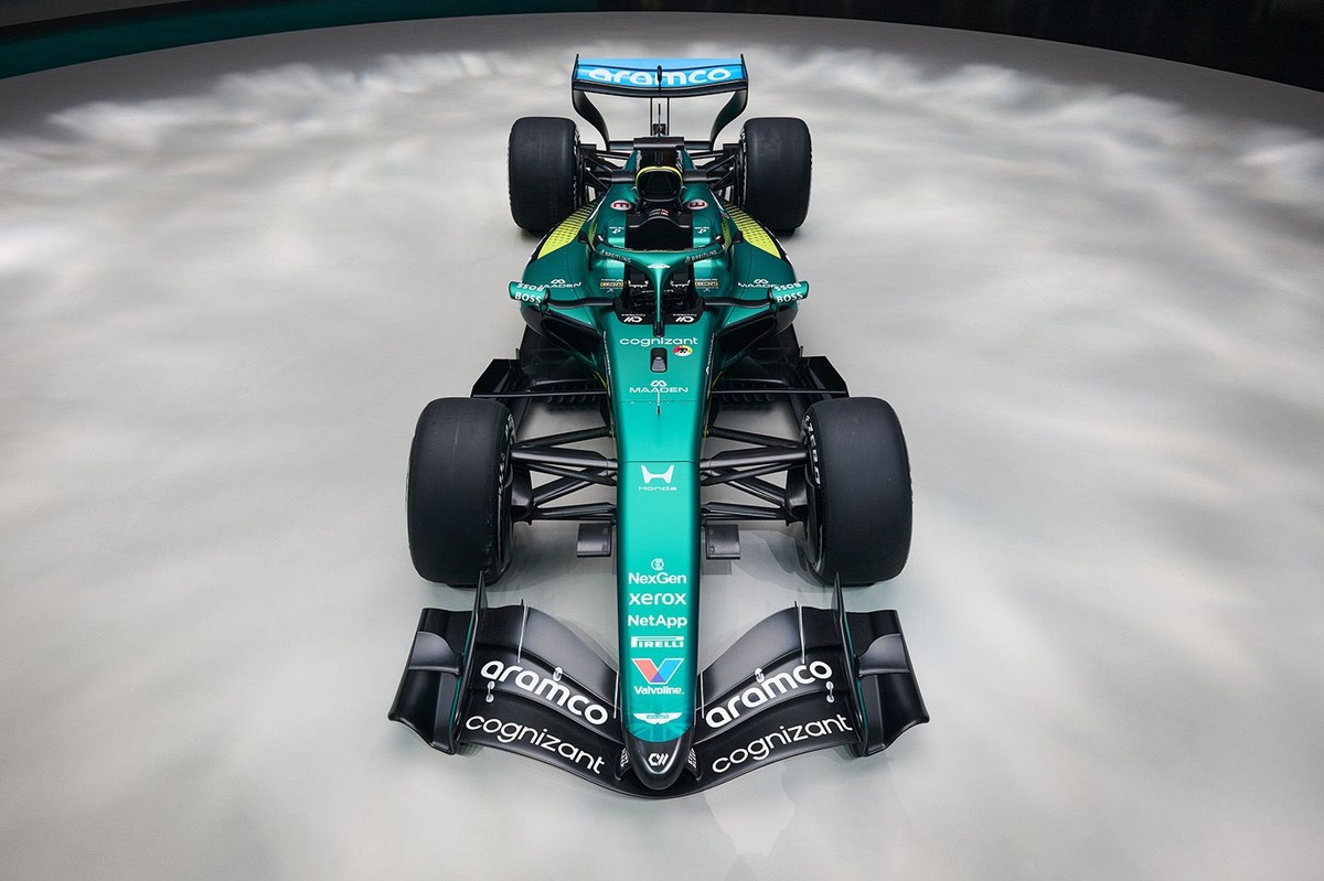 Aston Martin F1 2026 uchun yangi AMR26 liveryini taqdim etdi