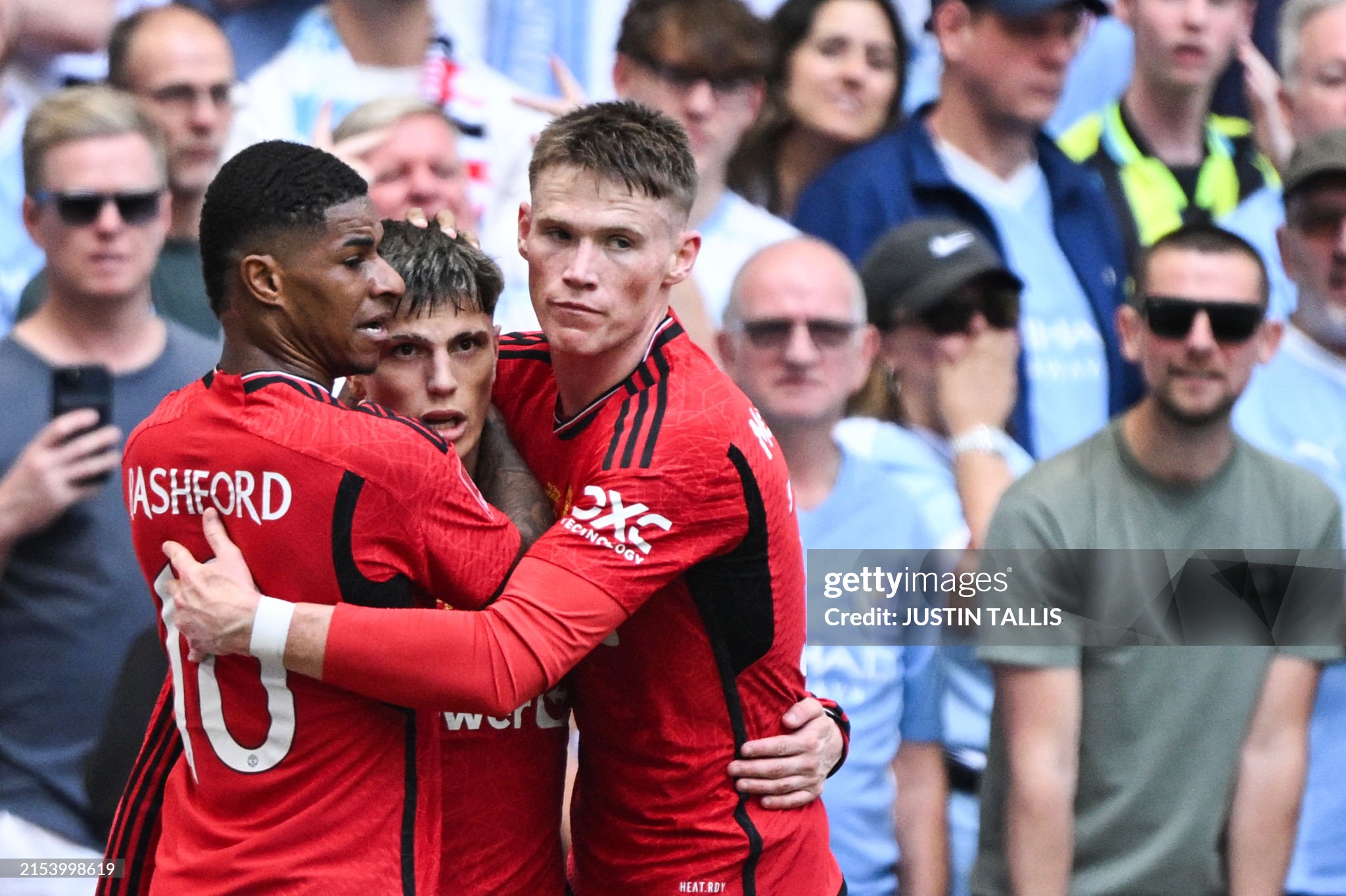 Manchester Yunayted yozda sobiq futbolchisini ortga qaytarmoqchi