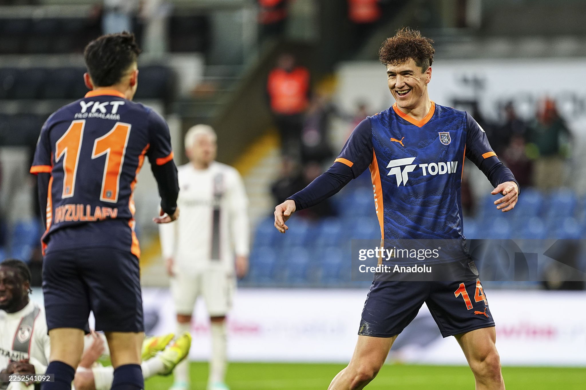Turkiya Superligasi: "Istanbul Bashaksehir" Zelkening dublicha gʻalaba qozondi