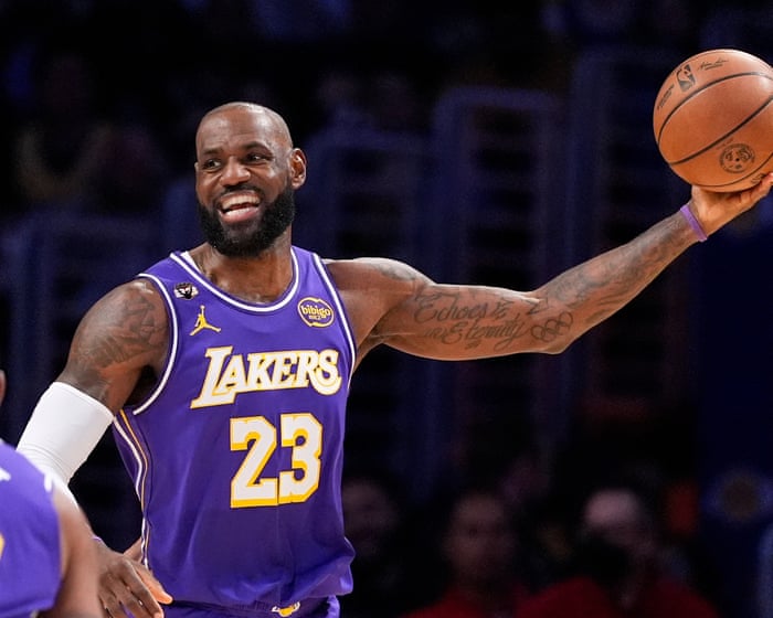 LeBron James 41 yoshida yana NBA tarixini yaratdi