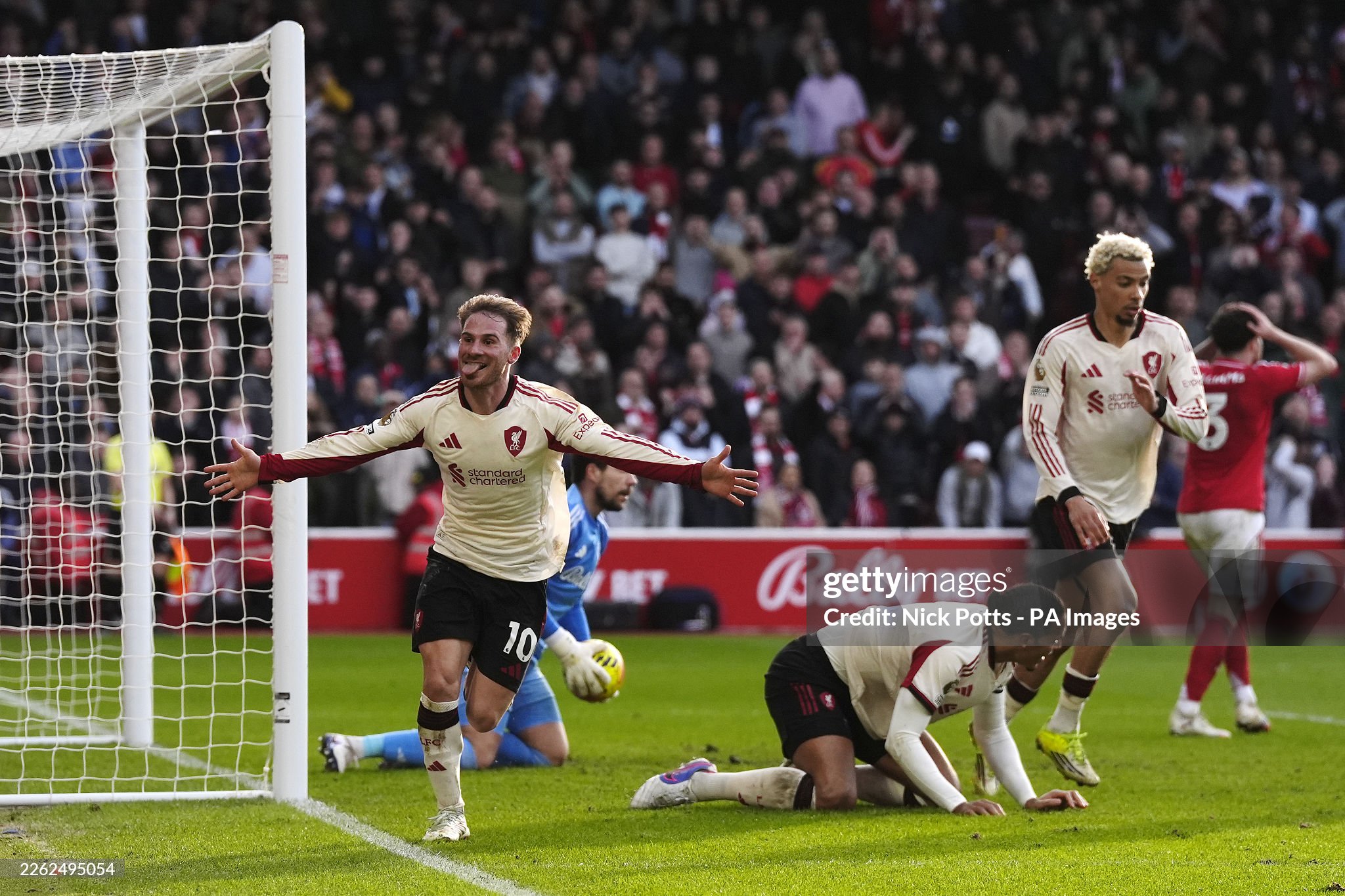 Premier Ligada 'Liverpul' qo'shimcha daqiqalarda gol urish bo'yicha mutlaq rekordchi!